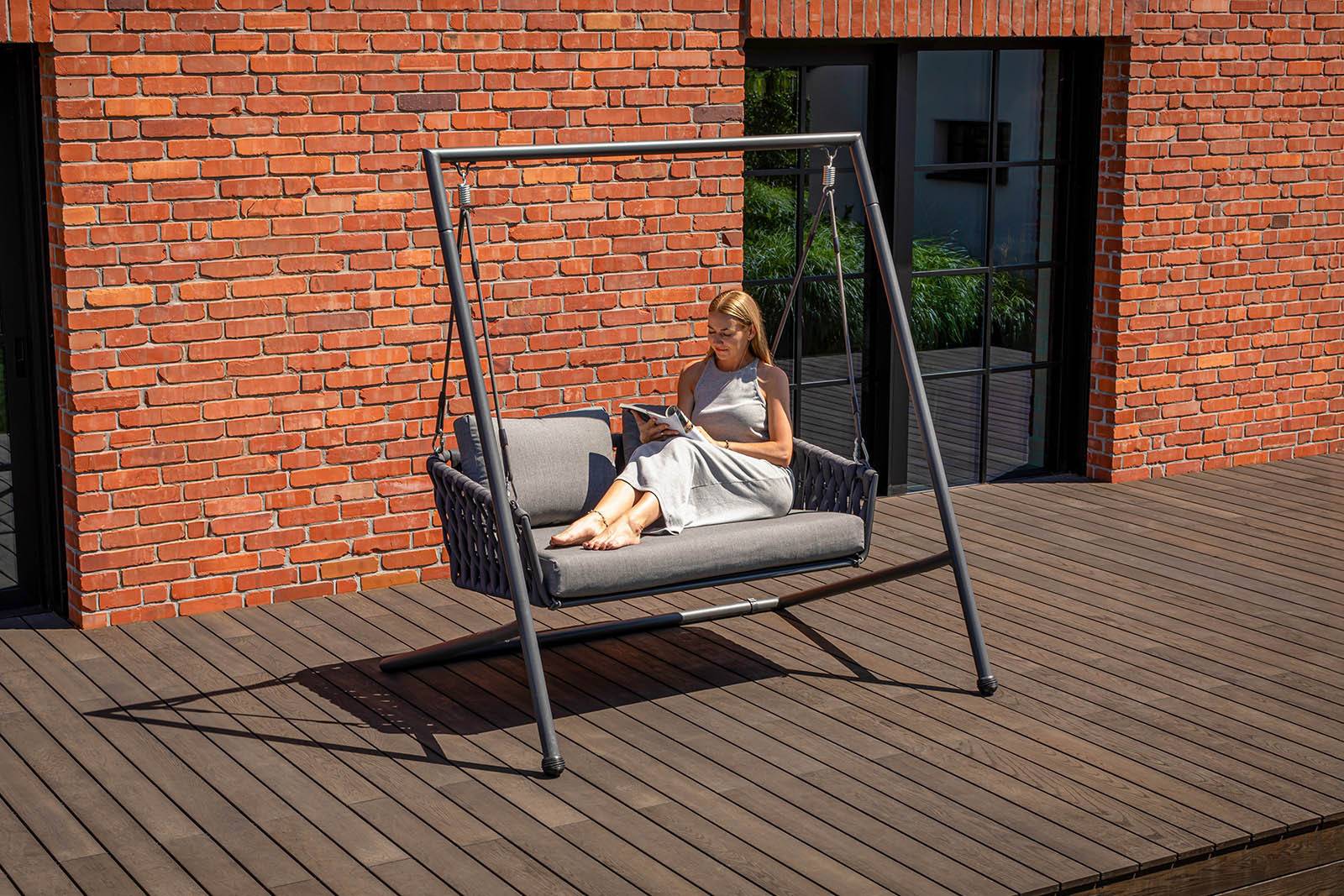 Садовые качели Hug